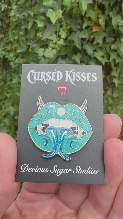 Moon phase lips enamel pin